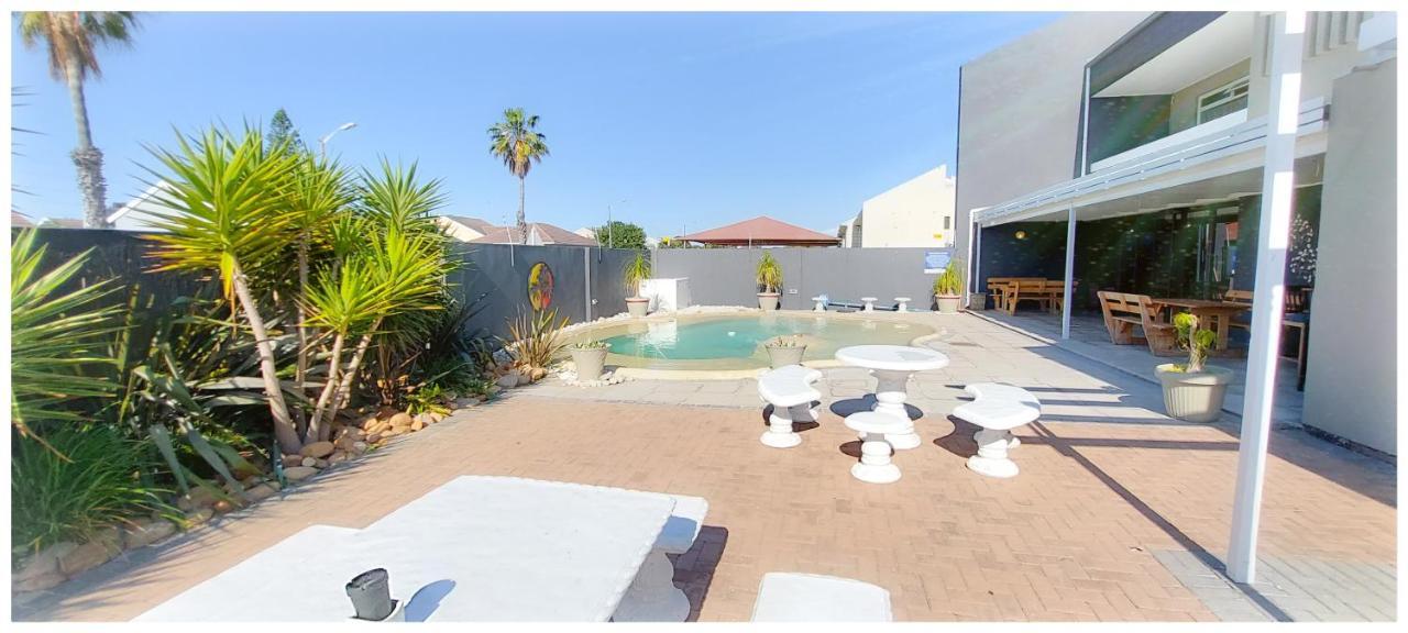 Beachwood Inn Melkbosstrand ケープタウン エクステリア 写真