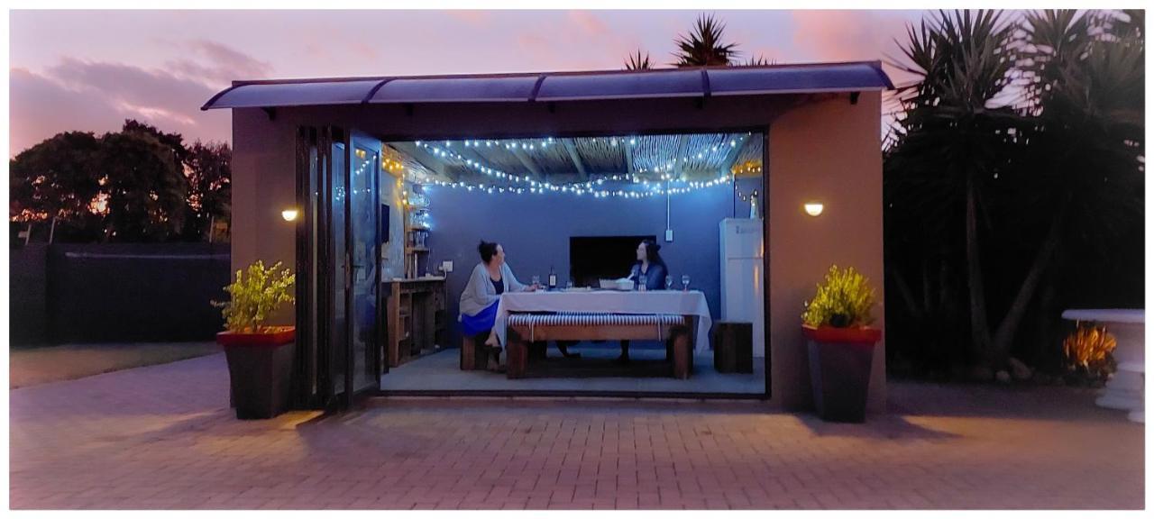 Beachwood Inn Melkbosstrand ケープタウン エクステリア 写真