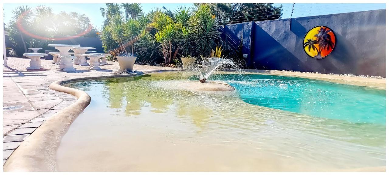 Beachwood Inn Melkbosstrand ケープタウン エクステリア 写真