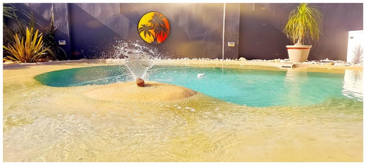 Beachwood Inn Melkbosstrand ケープタウン エクステリア 写真