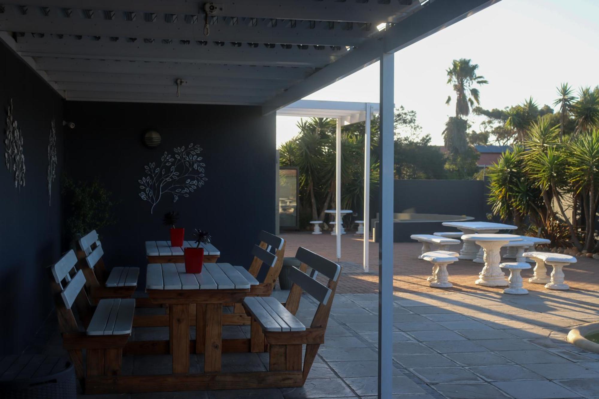 Beachwood Inn Melkbosstrand ケープタウン エクステリア 写真