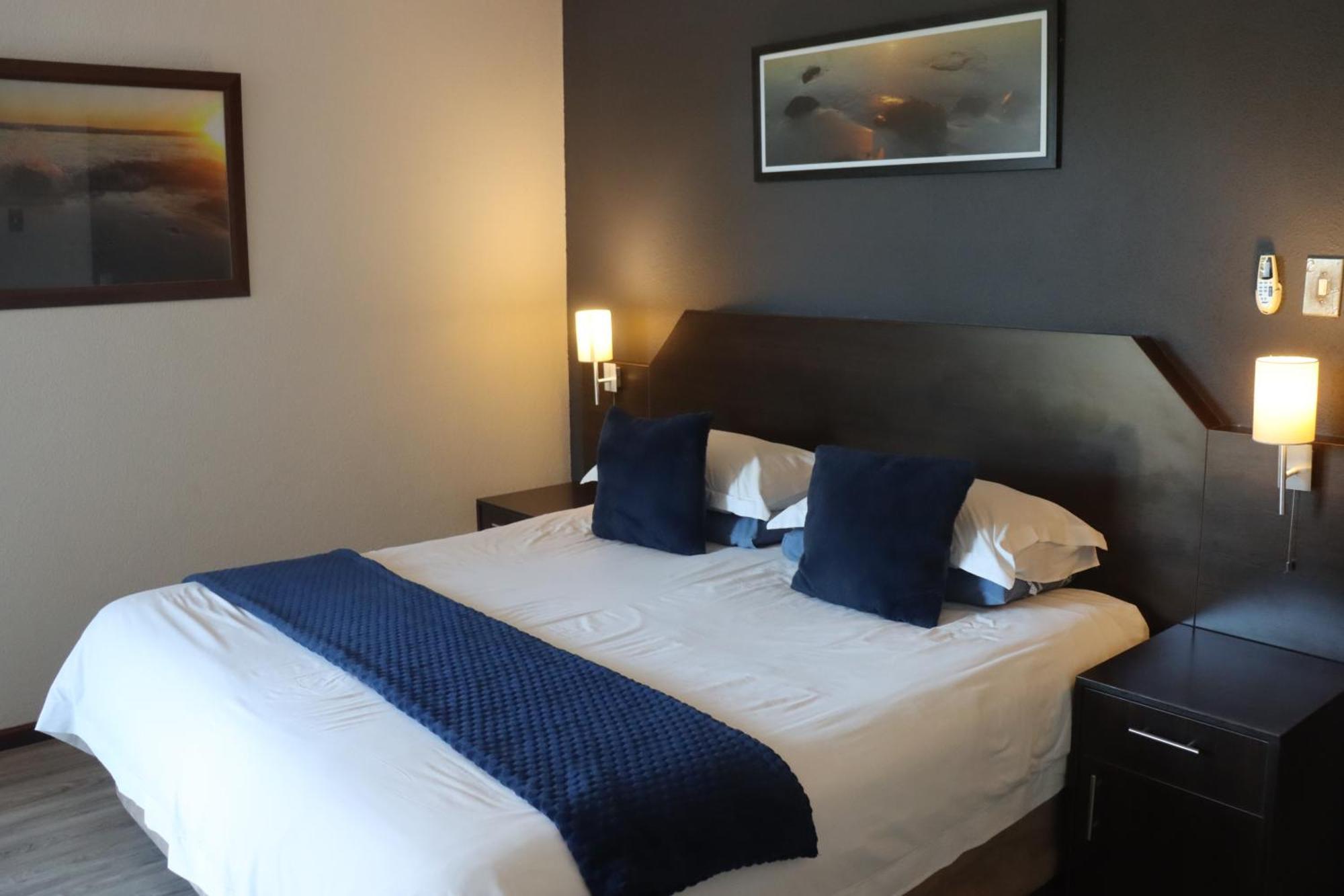 Beachwood Inn Melkbosstrand ケープタウン エクステリア 写真